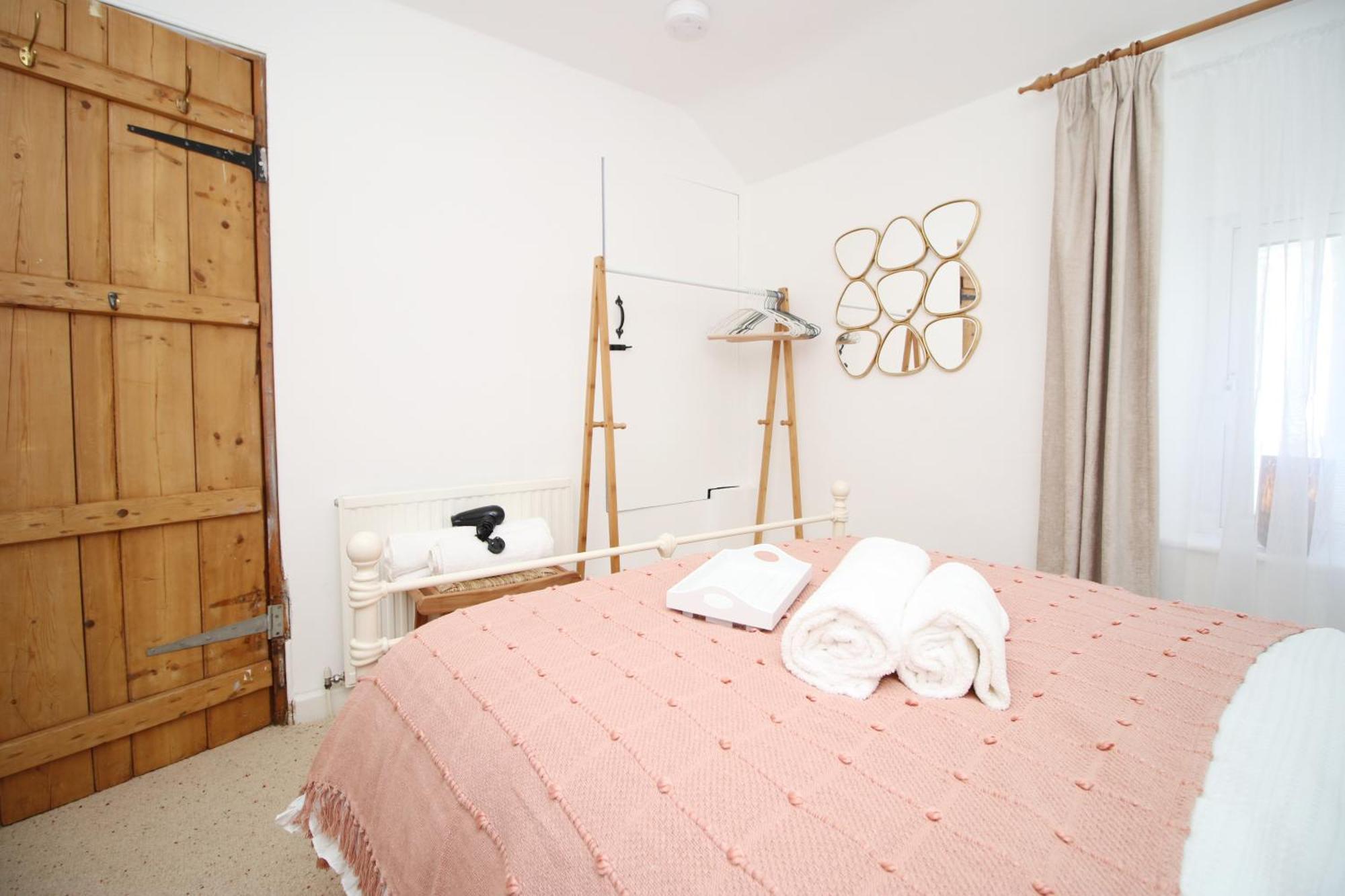 Little Gem In The Mumbles! Fishermans Cottage With Log Burner, Dog Friendly And Welcome Breakfast Hamper! 外观 照片