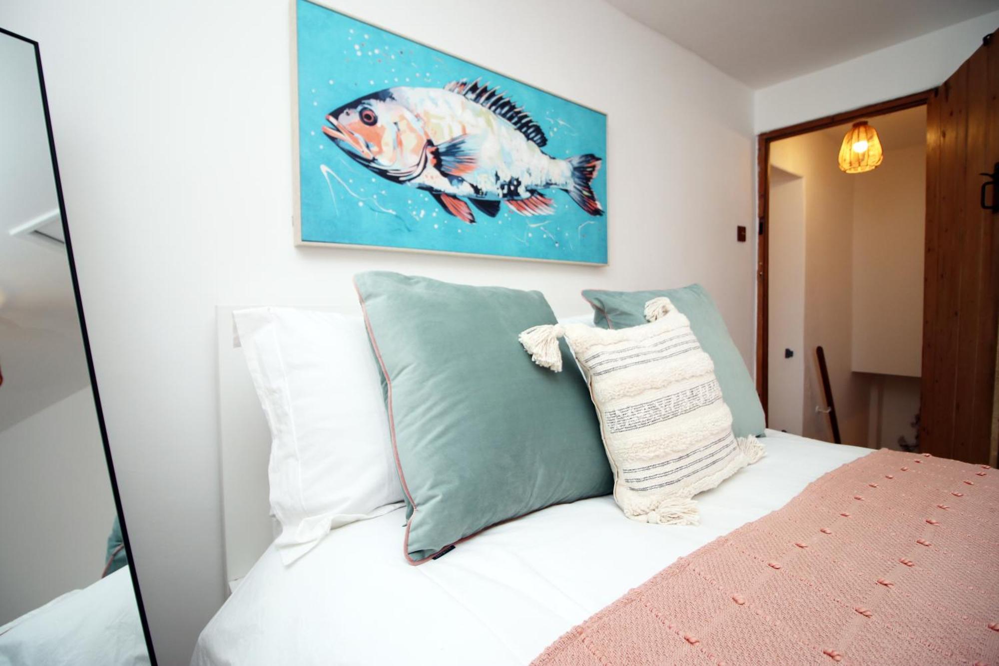 Little Gem In The Mumbles! Fishermans Cottage With Log Burner, Dog Friendly And Welcome Breakfast Hamper! 外观 照片
