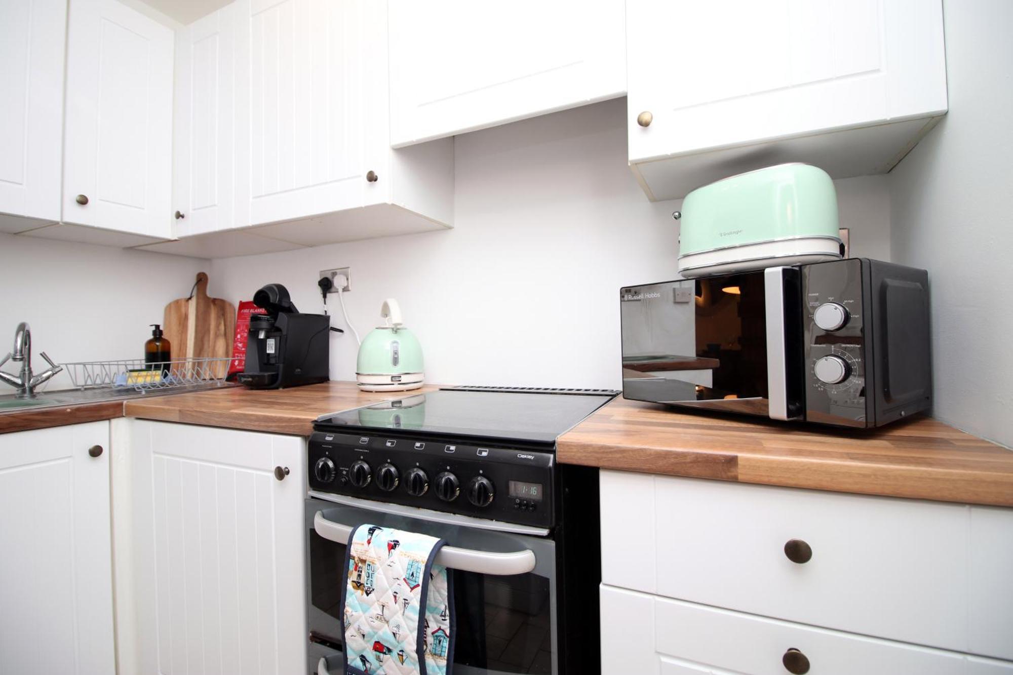 Little Gem In The Mumbles! Fishermans Cottage With Log Burner, Dog Friendly And Welcome Breakfast Hamper! 外观 照片